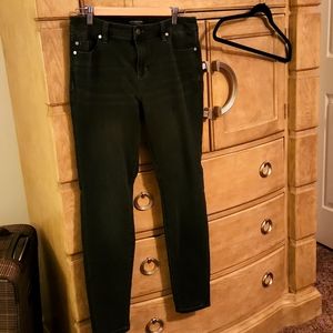 EUC black skinny jeans
